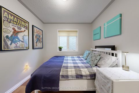 Photo 18 at 80 Walkview Crescent, Oak Ridges, Richmond Hill