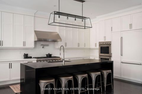 Photo 14 at 4 Larkin Avenue, Nobleton, King