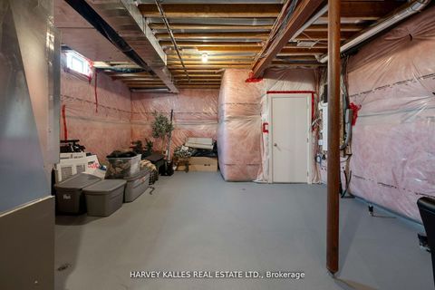 Photo 34 at 4 Larkin Avenue, Nobleton, King