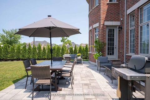 Photo 38 at 4 Larkin Avenue, Nobleton, King