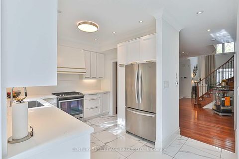 Photo 8 at 18 Berringer Street, Langstaff, Richmond Hill