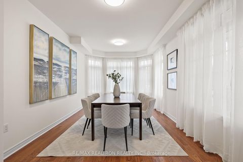 Photo 6 at 2 Serene Way, Patterson, Vaughan