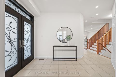 Photo 7 at 2 Serene Way, Patterson, Vaughan