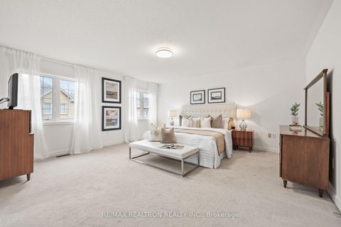 Photo 8 at 2 Serene Way, Patterson, Vaughan