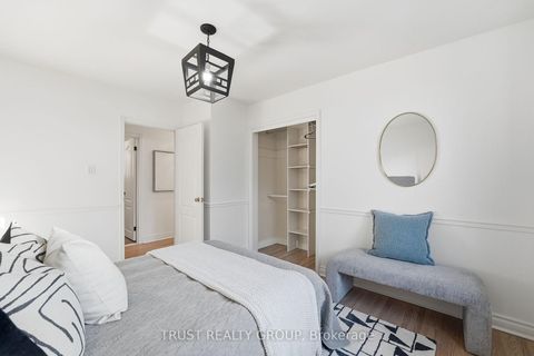 Photo 18 at 9 Del Ria Drive, Maple Leaf, Toronto