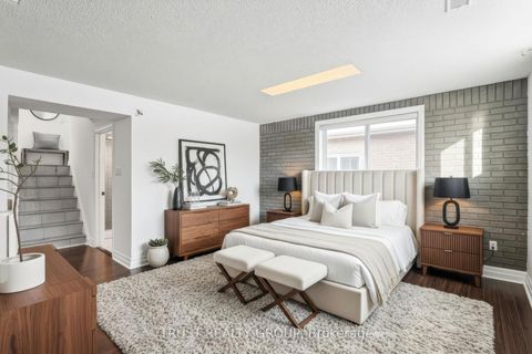 Photo 26 at 9 Del Ria Drive, Maple Leaf, Toronto