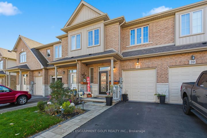 Photo 2 at 37 FAIRGROUNDS Drive, Binbrook, Hamilton