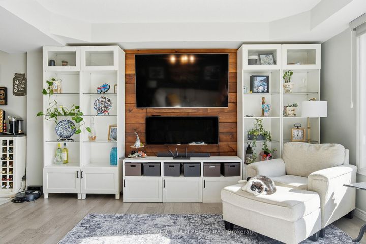 Photo 14 at 37 FAIRGROUNDS Drive, Binbrook, Hamilton