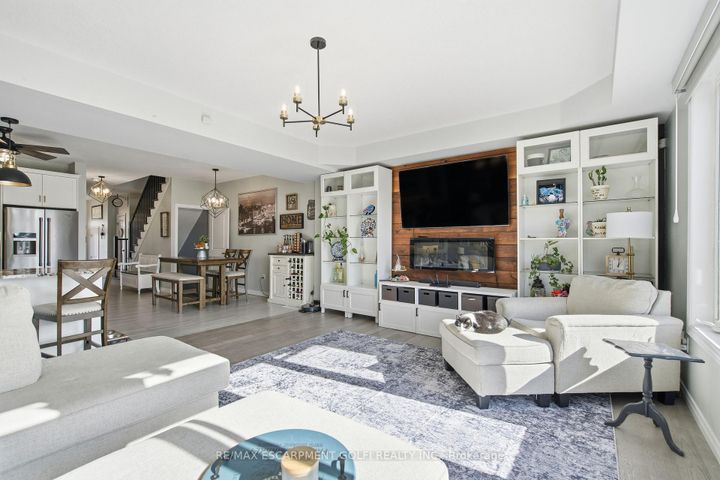 Photo 15 at 37 FAIRGROUNDS Drive, Binbrook, Hamilton