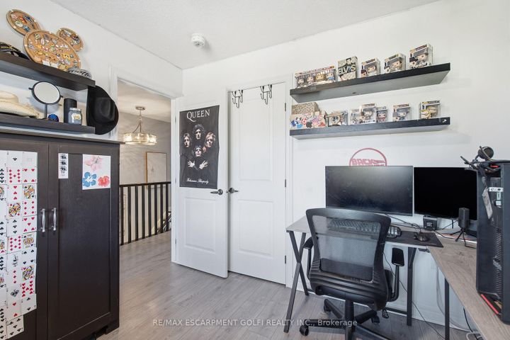 Photo 23 at 37 FAIRGROUNDS Drive, Binbrook, Hamilton