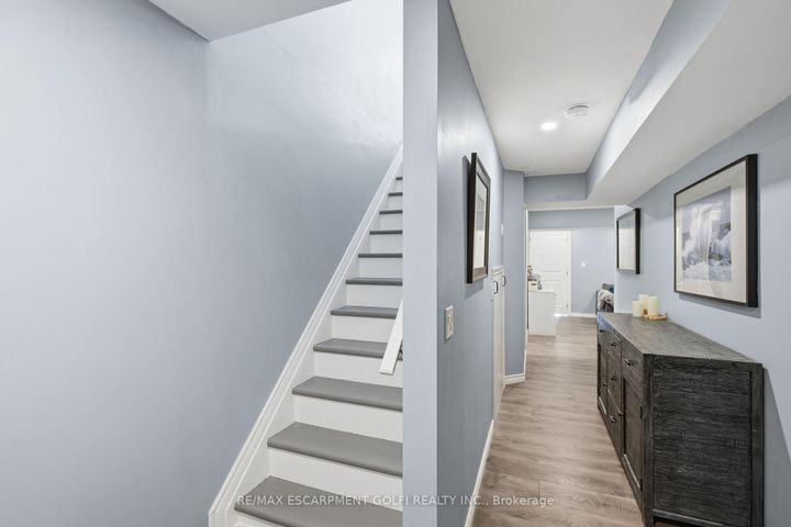 Photo 28 at 37 FAIRGROUNDS Drive, Binbrook, Hamilton