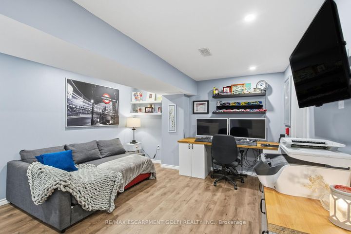 Photo 29 at 37 FAIRGROUNDS Drive, Binbrook, Hamilton