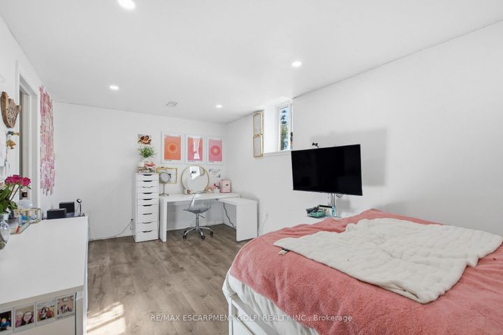 Photo 33 at 37 FAIRGROUNDS Drive, Binbrook, Hamilton