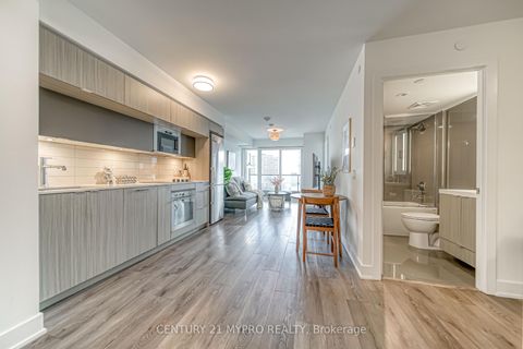 Photo 7 at 1621 - 585 Bloor Street E, North St. James Town, Toronto