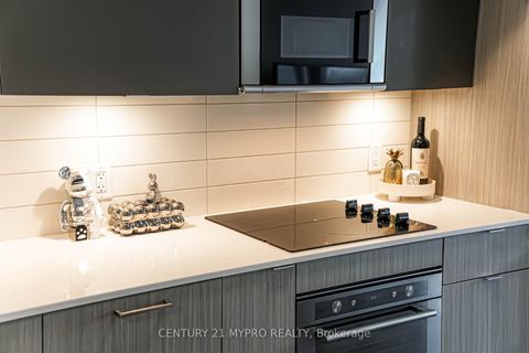 Photo 9 at 1621 - 585 Bloor Street E, North St. James Town, Toronto