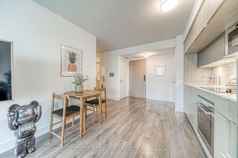 Photo 13 at 1621 - 585 Bloor Street E, North St. James Town, Toronto