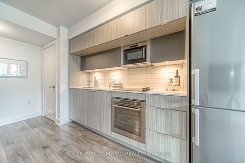 Photo 14 at 1621 - 585 Bloor Street E, North St. James Town, Toronto