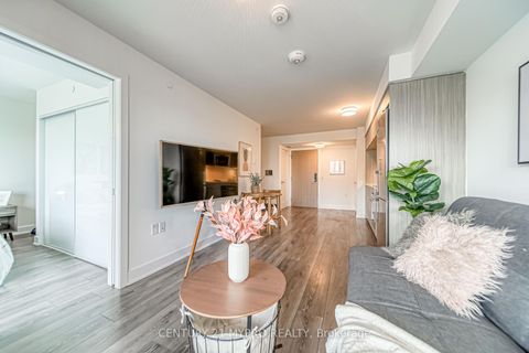 Photo 17 at 1621 - 585 Bloor Street E, North St. James Town, Toronto