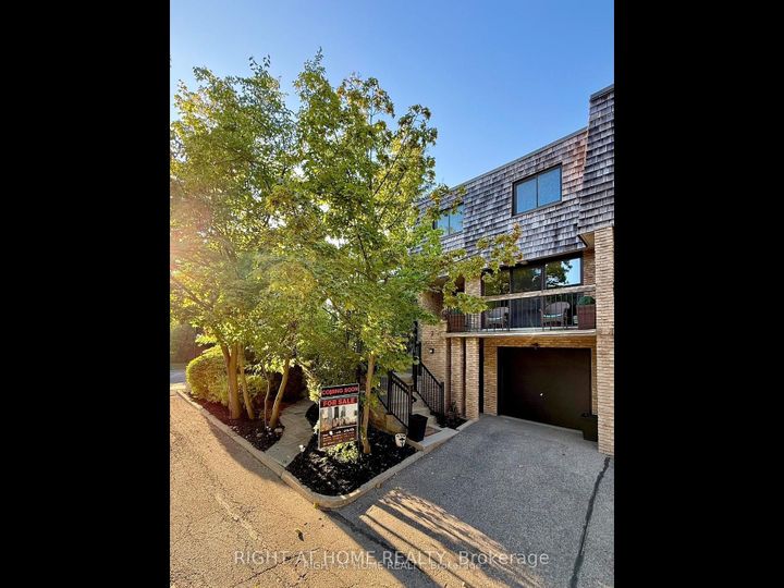 Photo 0 at 13 - 2 Wooded Carse Way, Branson, Toronto