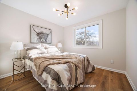 Photo 20 at 13 - 2 Wooded Carse Way, Branson, Toronto