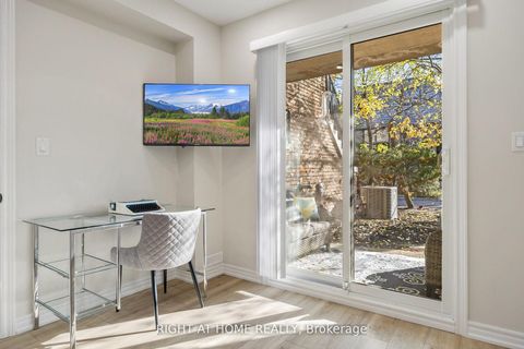 Photo 26 at 13 - 2 Wooded Carse Way, Branson, Toronto