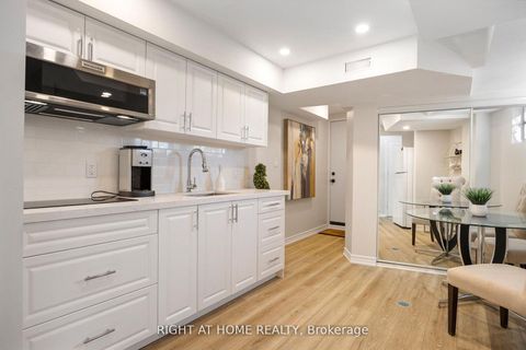 Photo 28 at 13 - 2 Wooded Carse Way, Branson, Toronto