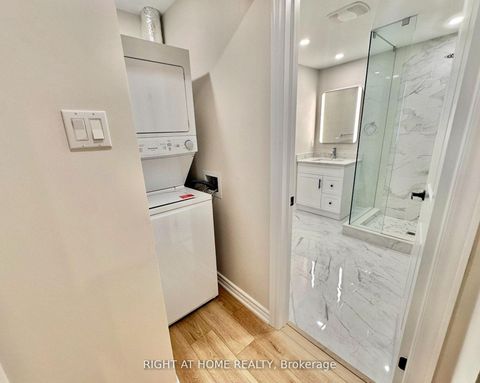 Photo 31 at 13 - 2 Wooded Carse Way, Branson, Toronto