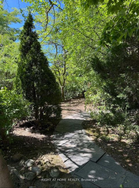 Photo 38 at 13 - 2 Wooded Carse Way, Branson, Toronto