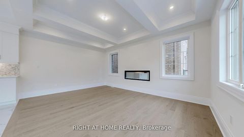 Photo 3 at 7 Adario Crescent, Vellore Village, Vaughan