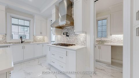 Photo 6 at 7 Adario Crescent, Vellore Village, Vaughan