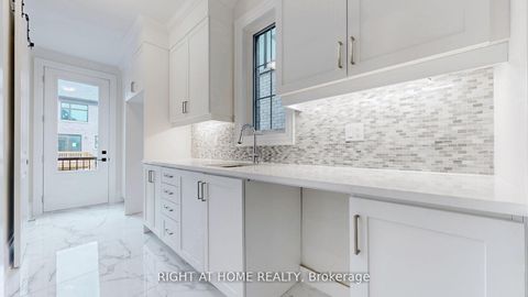 Photo 8 at 7 Adario Crescent, Vellore Village, Vaughan