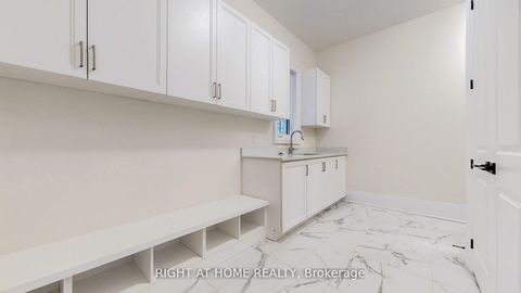 Photo 14 at 7 Adario Crescent, Vellore Village, Vaughan