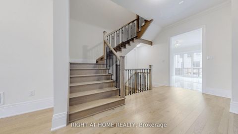 Photo 15 at 7 Adario Crescent, Vellore Village, Vaughan