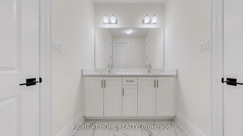 Photo 32 at 7 Adario Crescent, Vellore Village, Vaughan