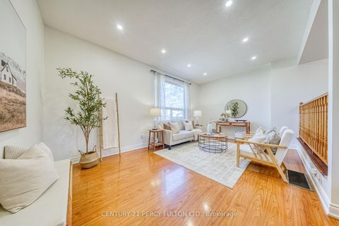 Photo 4 at 7 - 1350 Glenanna Road, Liverpool, Pickering