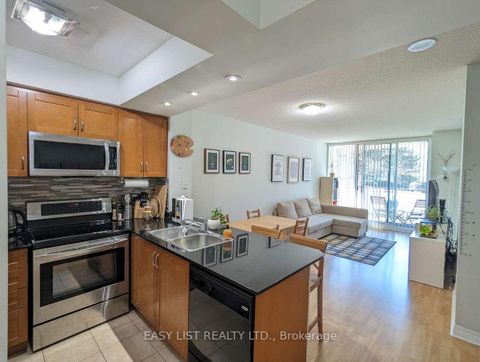 Photo 6 at 222 - 38 William Carson Crescent, Windfields, Toronto