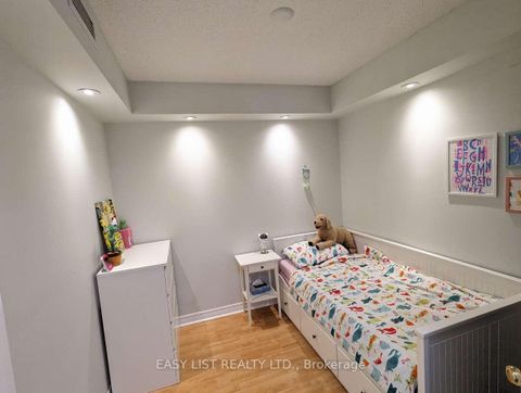 Photo 7 at 222 - 38 William Carson Crescent, Windfields, Toronto