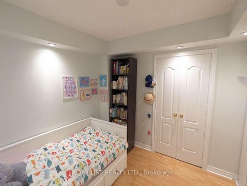 Photo 8 at 222 - 38 William Carson Crescent, Windfields, Toronto