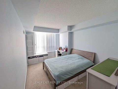 Photo 9 at 222 - 38 William Carson Crescent, Windfields, Toronto