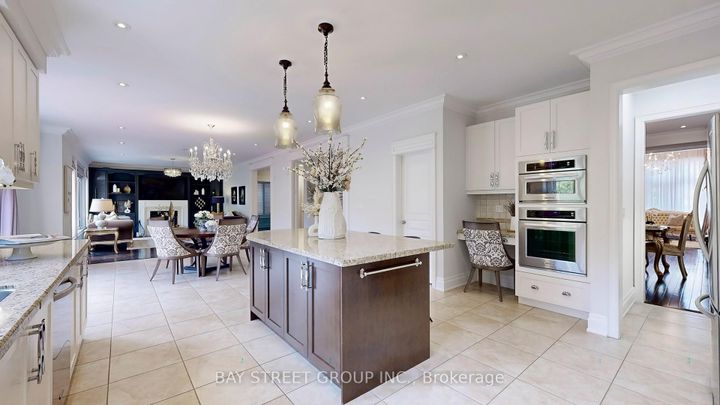 Photo 13 at 176 Upper Post Road, Patterson, Vaughan