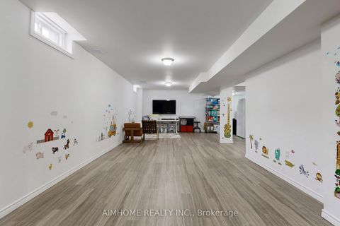 Photo 42 at 8 Brookhurst Avenue, Keswick South, Georgina