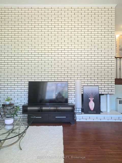 Photo 4 at 66 Hawksbury Drive, Bayview Village, Toronto