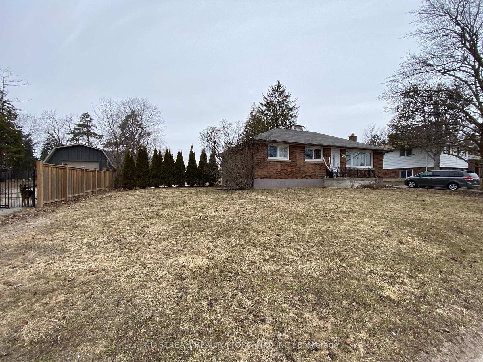 548 Big Bay Point Road, Painswick North, Barrie photo number 2