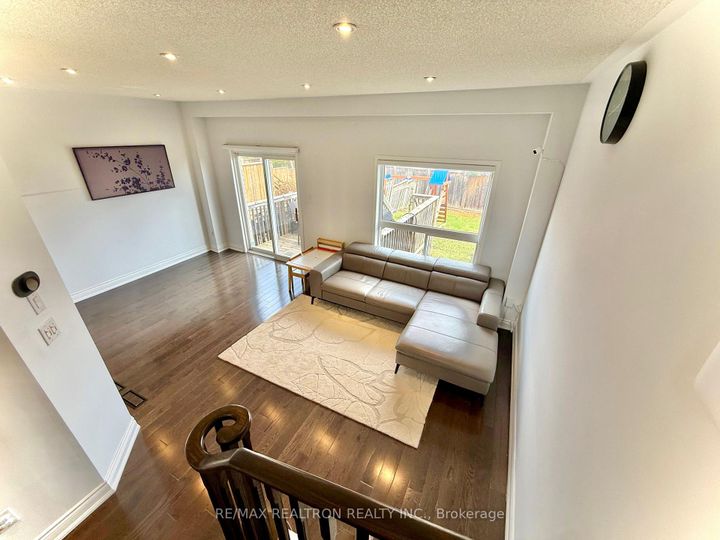 Photo 7 at 7 Abitibi Street, Westbrook, Richmond Hill