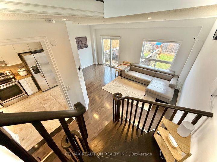 Photo 8 at 7 Abitibi Street, Westbrook, Richmond Hill