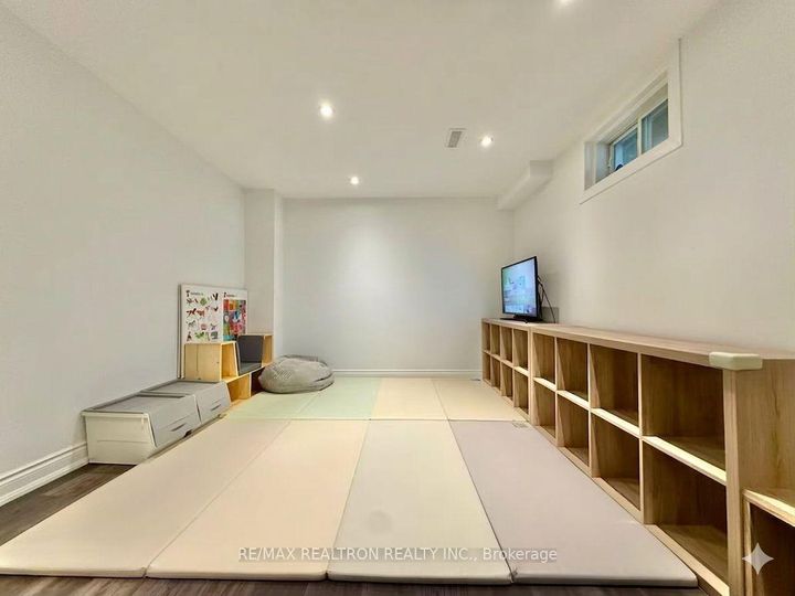 Photo 19 at 7 Abitibi Street, Westbrook, Richmond Hill