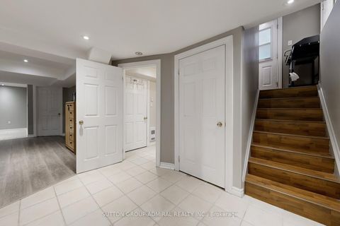 Photo 35 at 32 Stephanie Lane, Painswick South, Barrie