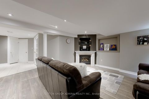 Photo 36 at 32 Stephanie Lane, Painswick South, Barrie