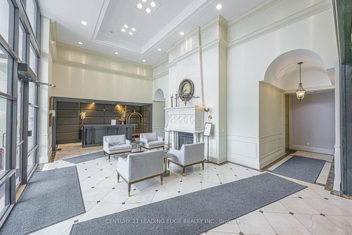 Photo 8 at 604 - 330 RED MAPLE Road, Langstaff, Richmond Hill