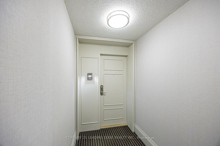 Photo 11 at 604 - 330 RED MAPLE Road, Langstaff, Richmond Hill